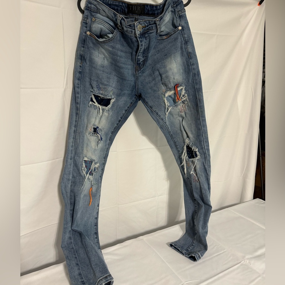 THRT Streetwear Jeans embroidered Distressed Size 34/30 Ripped